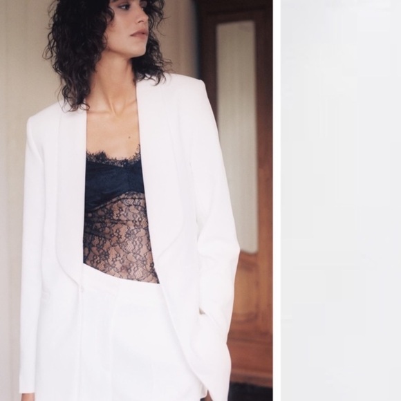 Zara Jackets & Blazers - NWT. Zara Oyster White Long Tuxedo Blazer. Size S.